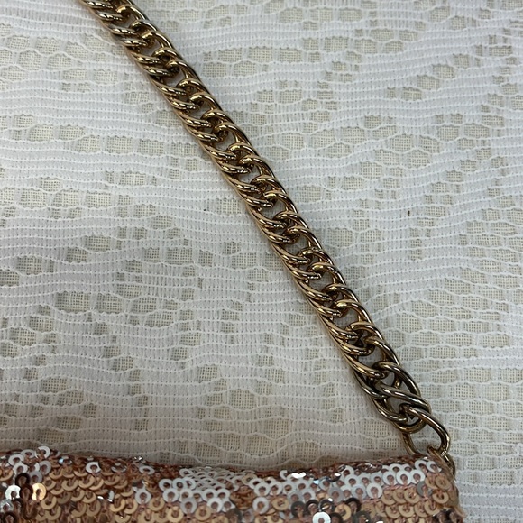 Deux Lux rose gold sequin clutch purse with strap - Picture 3 of 9